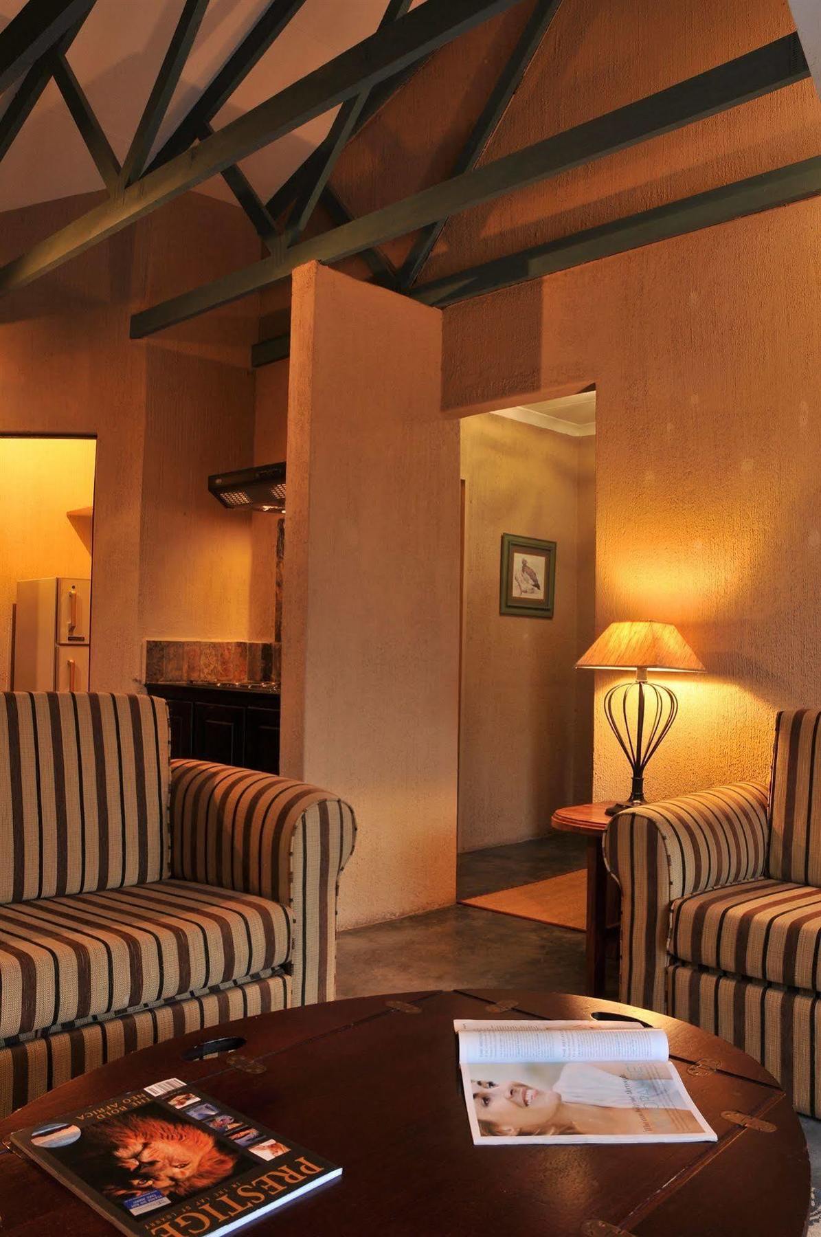 Bed and Breakfast Sunset Manor Mbombela Exterior foto