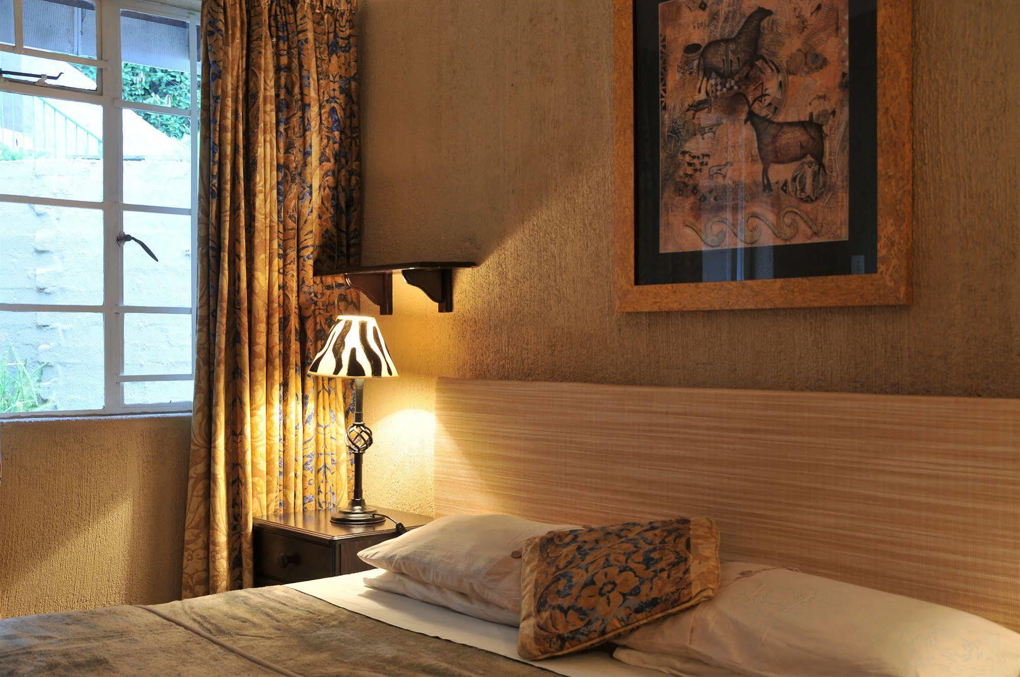 Bed and Breakfast Sunset Manor Mbombela Exterior foto